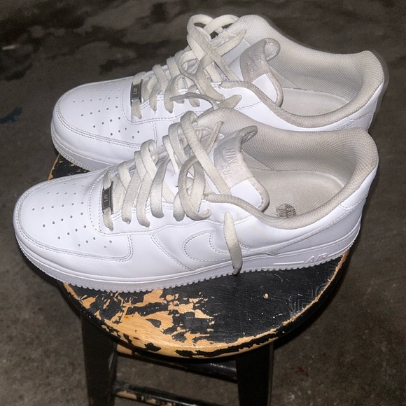 Used NIKE WHITE AIR FORCE ONES 10.5US With Discount Shipping! - Picture 1 of 6
